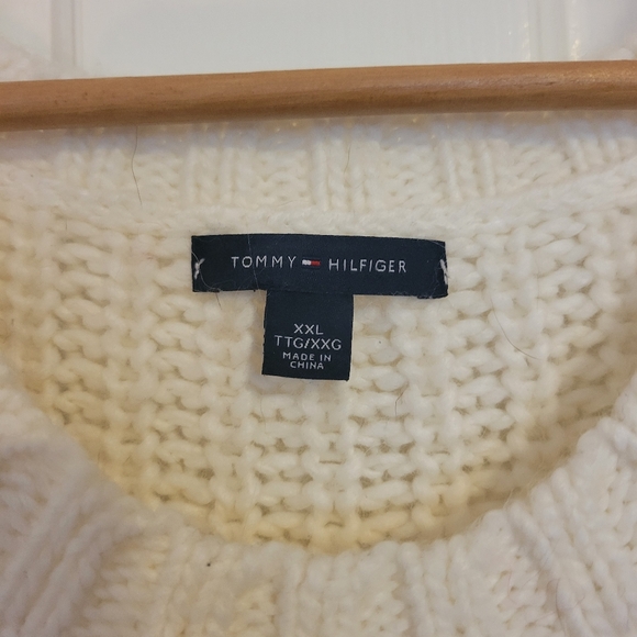 Tommy Hilfiger sweater - Picture 3 of 5